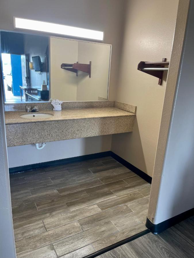 Airport Inn & Suites Corpus Christi Buitenkant foto